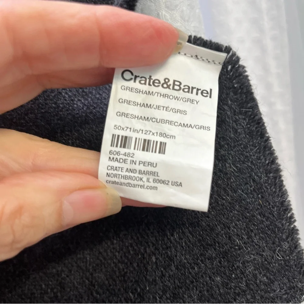 Crate&Barrel Elegant Gray Alpaca Blend Throw‎ with Fringe